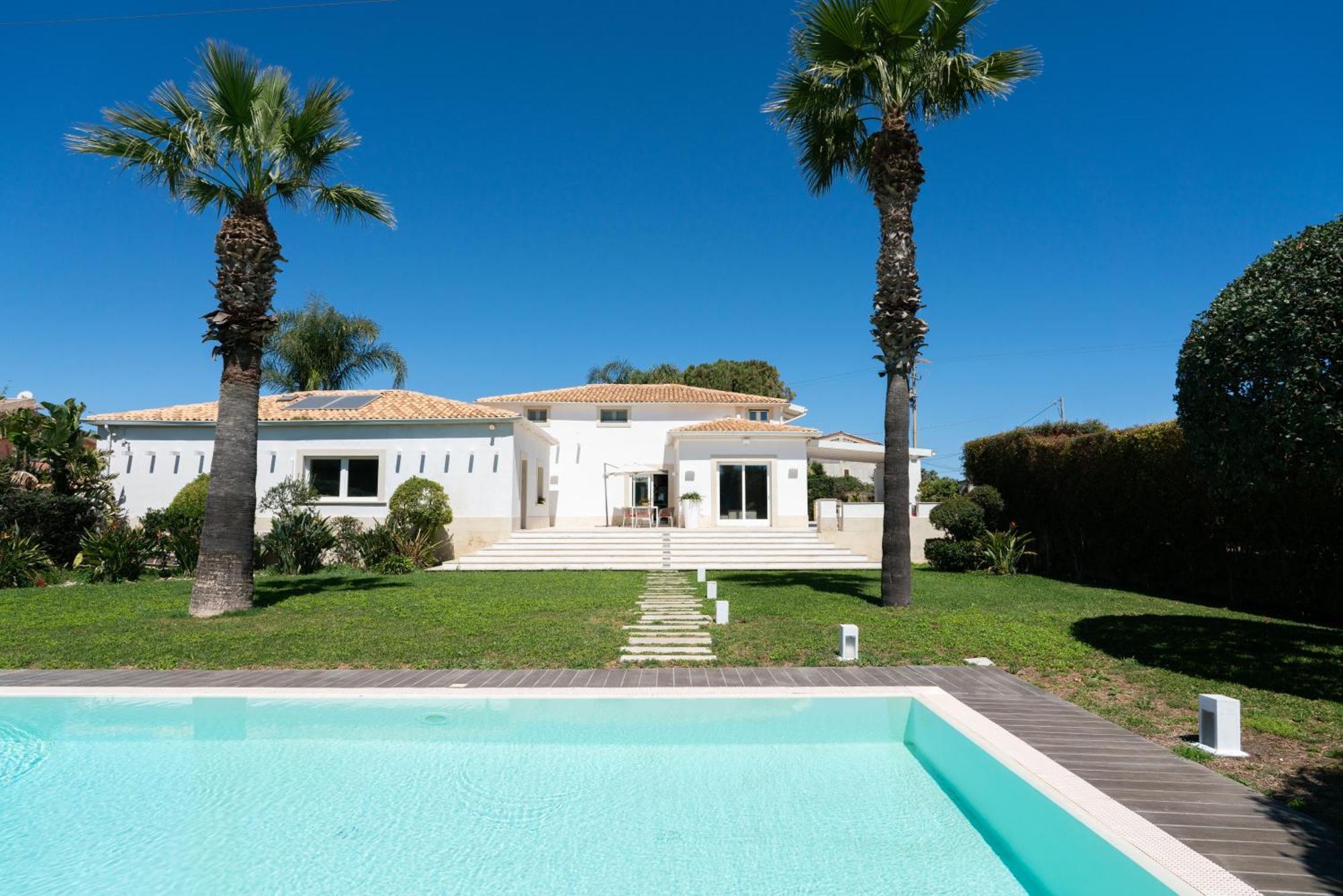 Villa Elena By Ortigia Apartments Фануза Екстериор снимка