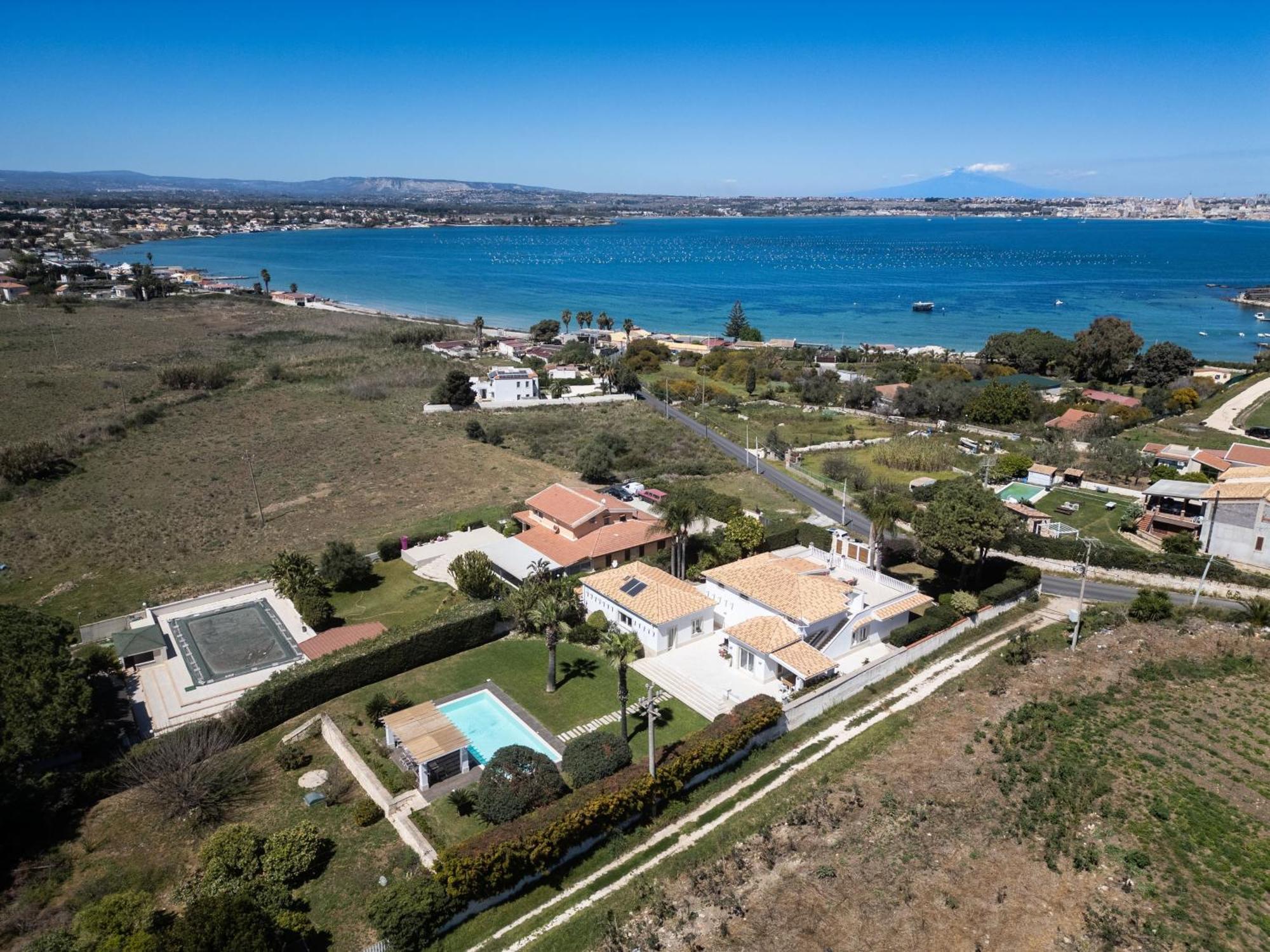 Villa Elena By Ortigia Apartments Фануза Екстериор снимка