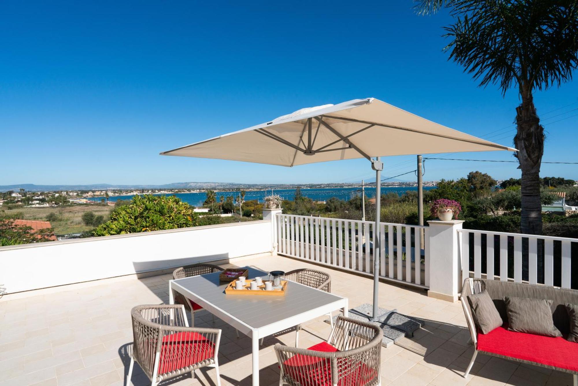 Villa Elena By Ortigia Apartments Фануза Екстериор снимка